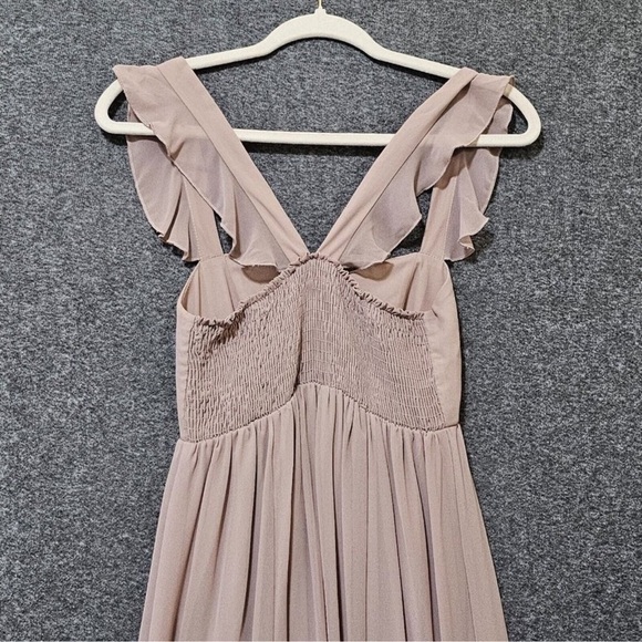 - Show Me Your Mumu June Maxi Dress in Soft Beige Chiffon Size Small - Picture 4 of 7